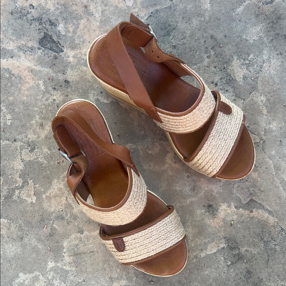 Elegant Brown and Cream Woven Wedge Sandals